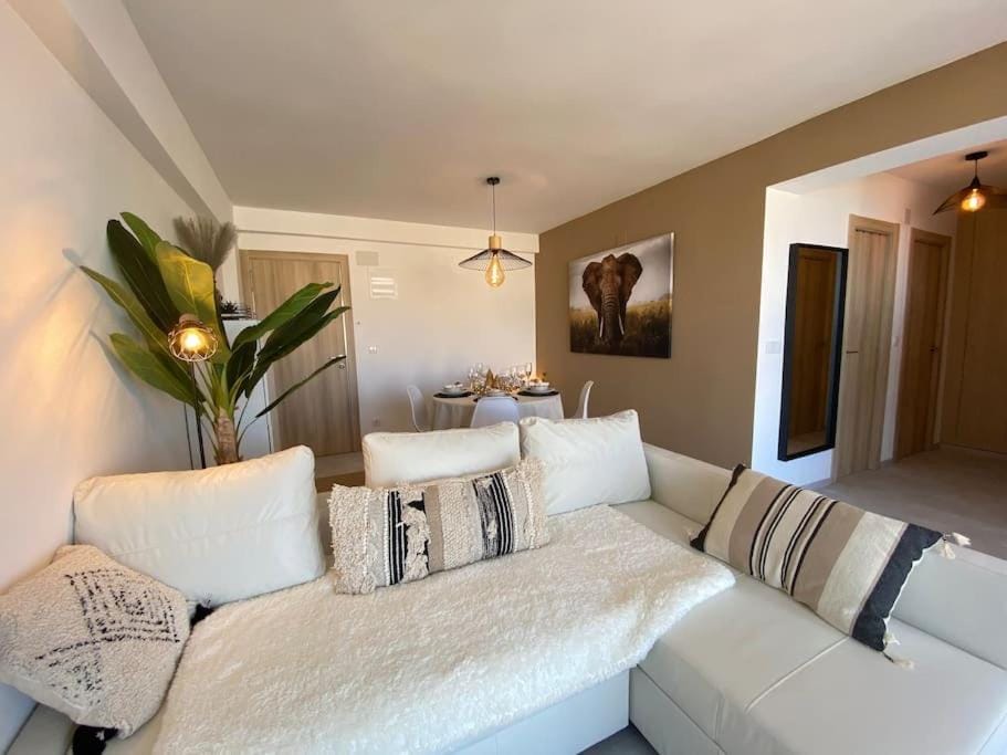 Cosy flat with magnificent views in L'Albir Apartment in Marina Baixa
