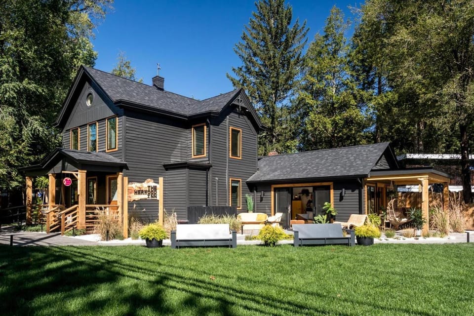 Property building, View (from property/room), Street view