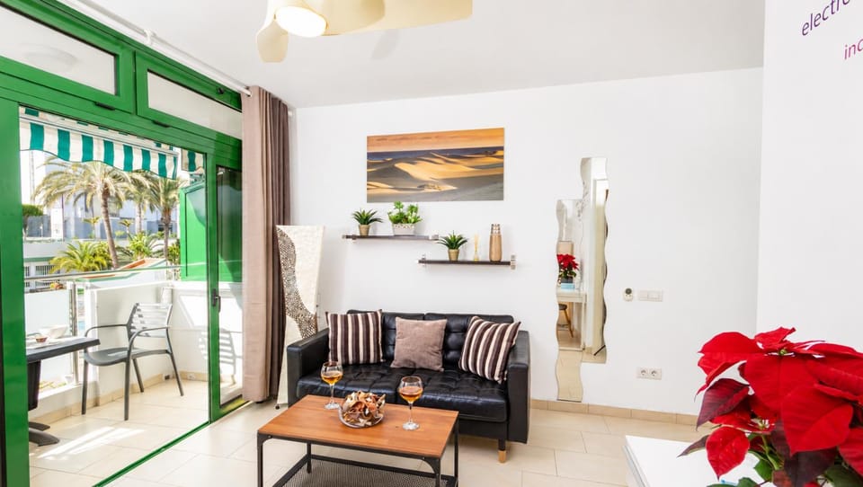 Solymar - apartamento junto a las dunas y Yumbo, WiFi veloz Apartment in Maspalomas