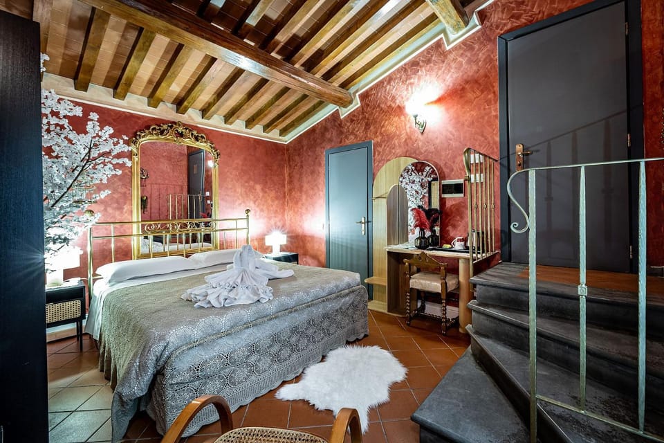 Bed, Photo of the whole room, Bedroom, wardrobe
