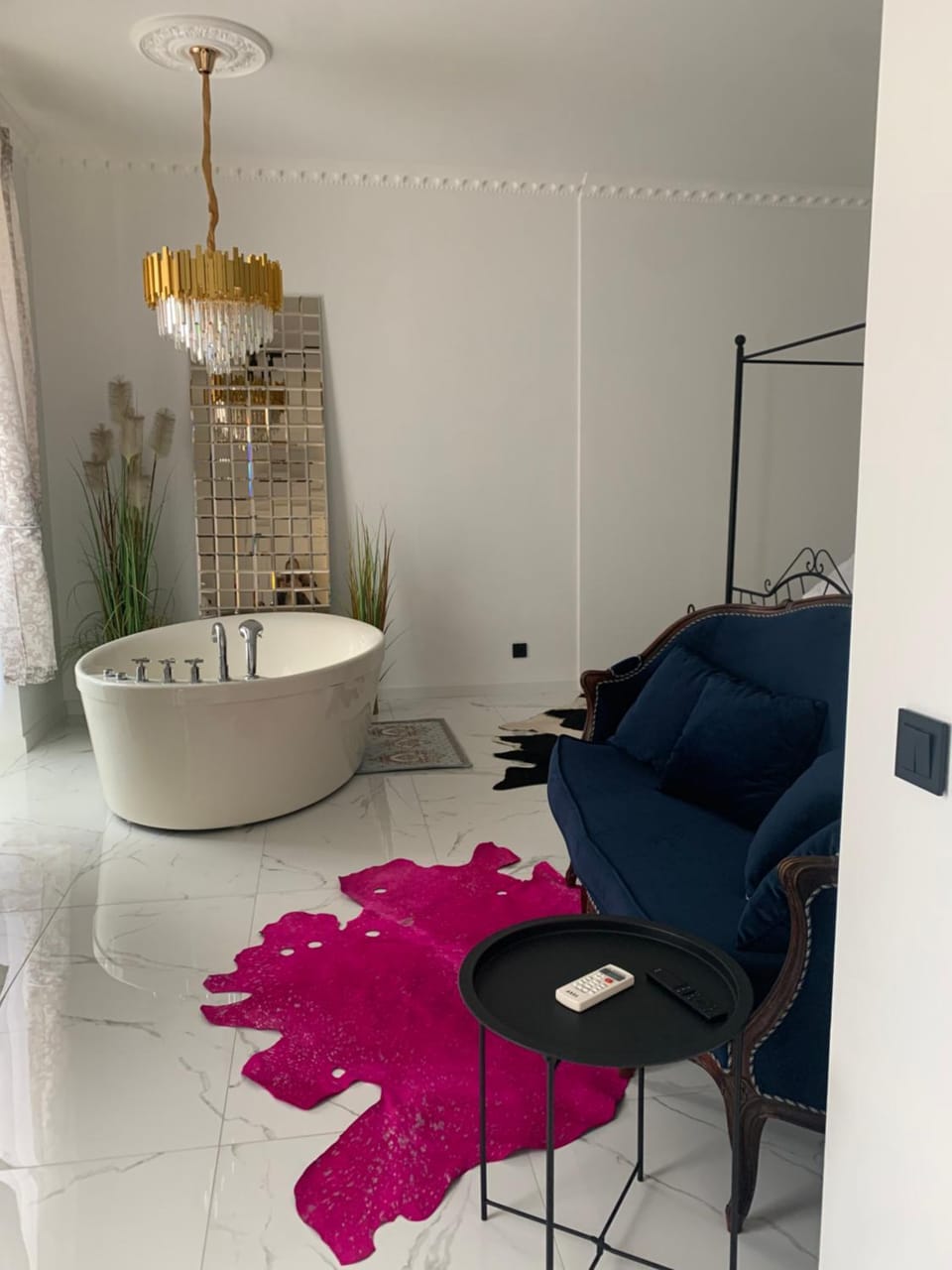 Communal lounge/ TV room, Hot Tub