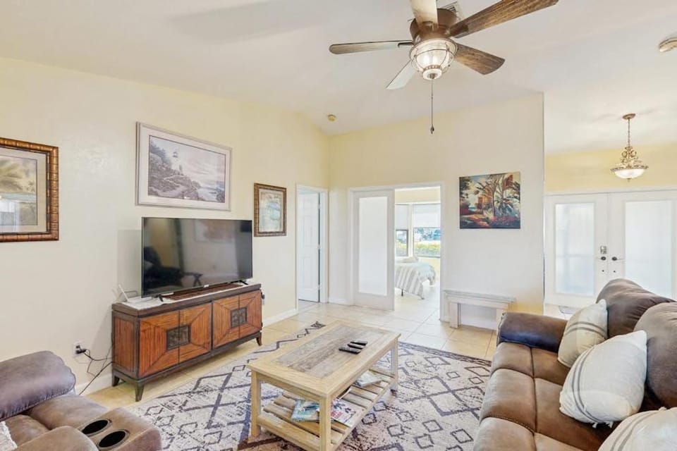 Coral Blue House in Cape Coral