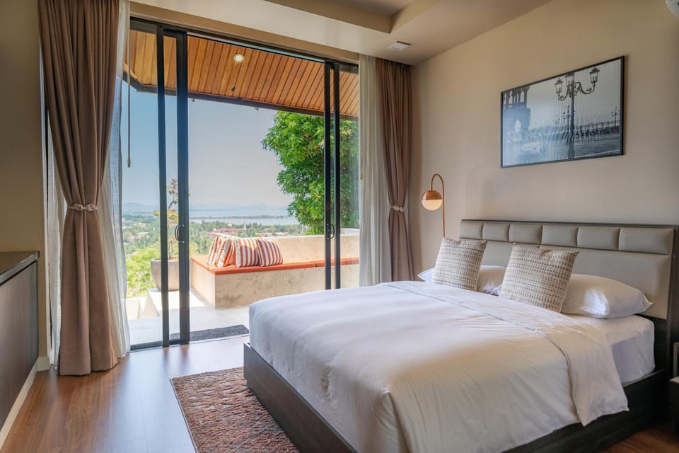 Bedroom, Sea view