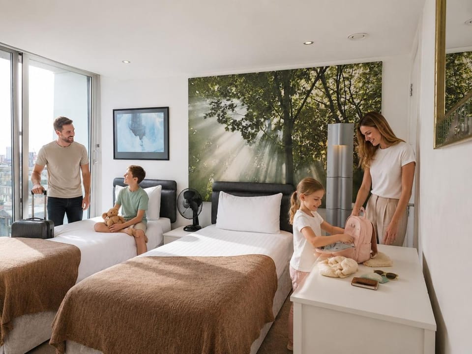 Bed, People, Photo of the whole room, Bedroom, children