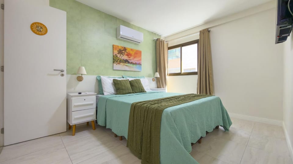 Bathroom, Bedroom, Sea view, air conditioner