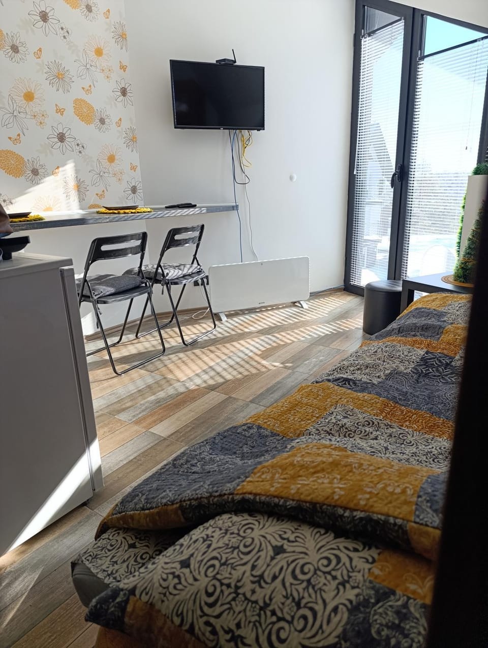 Living room, Photo of the whole room, Seating area