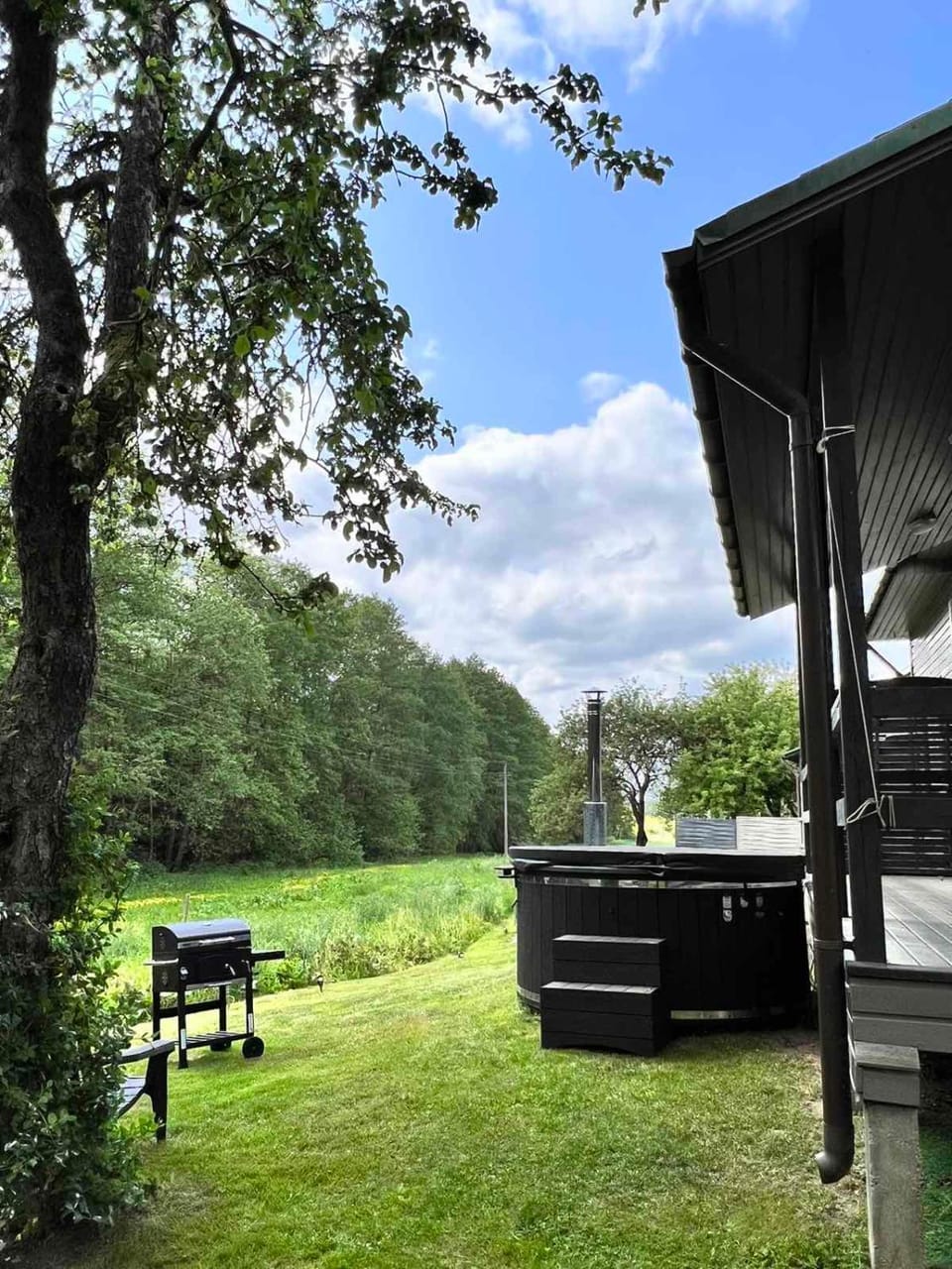 Natural landscape, Garden, Garden, Hot Tub, Garden view