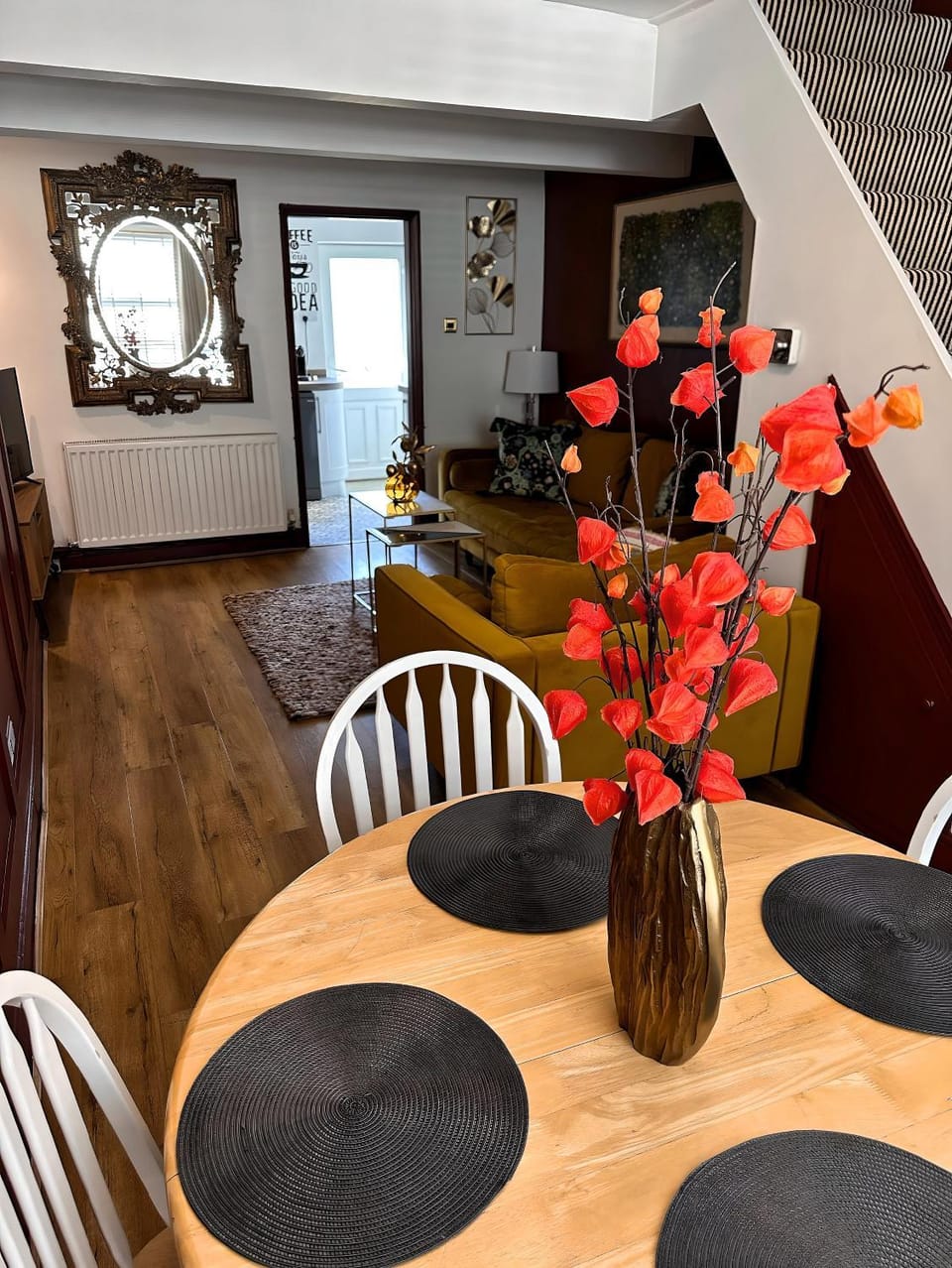 Stylish Uphill Townhouse House in Lincoln