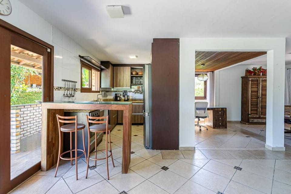 Kitchen or kitchenette, Food