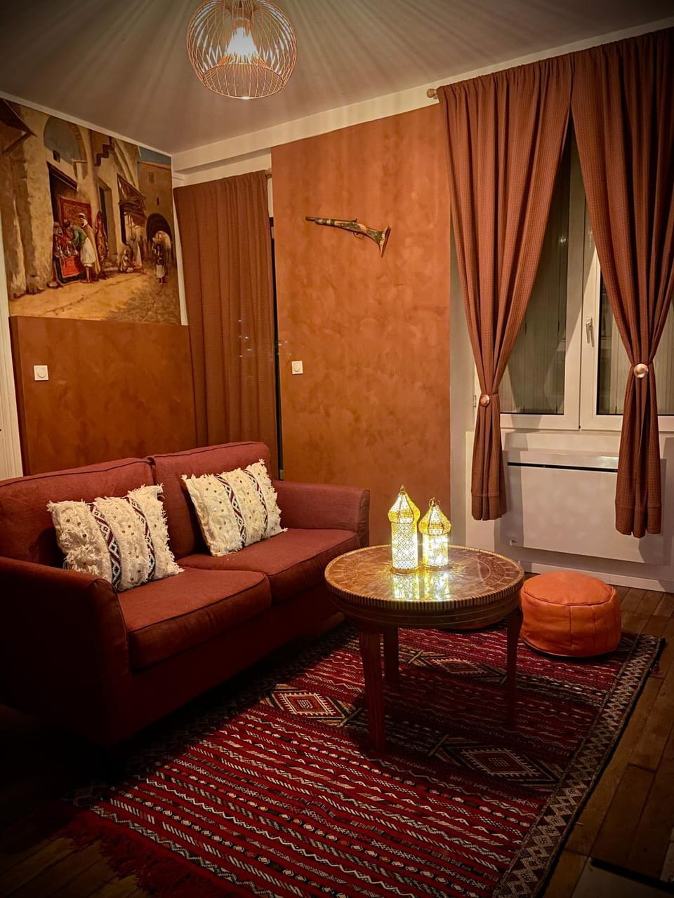 Living room, Seating area