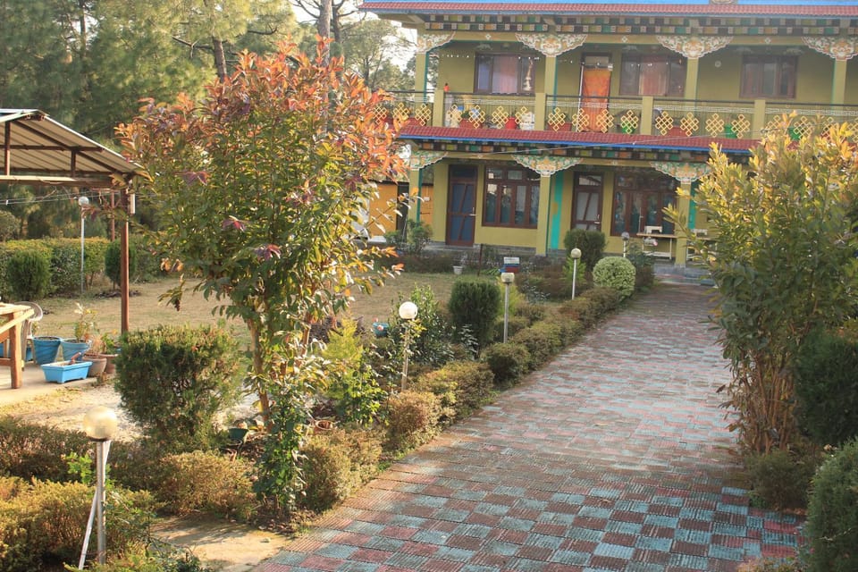 Property building, Garden, Balcony/Terrace, Garden view