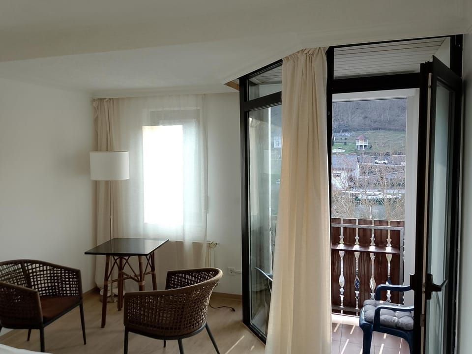 Balcony/Terrace, Living room