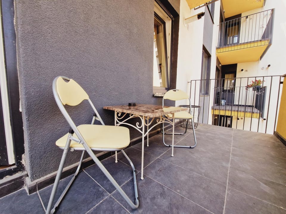 Ultracentral 5* Boutique Hotel style apartment. Brand new. 2 rooms. Spacious. Free parking Apartment in Cluj-Napoca