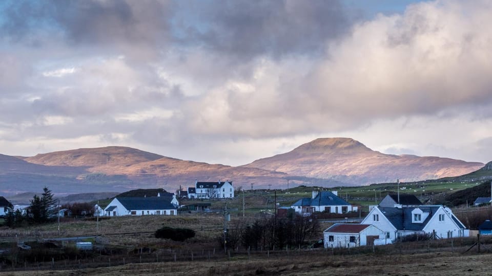 Nearby landmark, Neighbourhood, Natural landscape, Mountain view