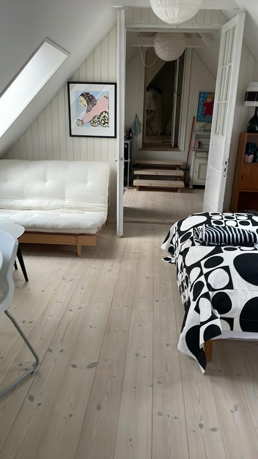 Seating area, Bedroom