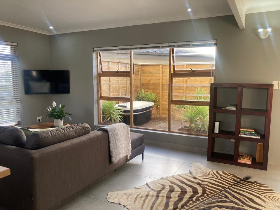 Becks at The Bay Loadshedding free Villa in Western Cape