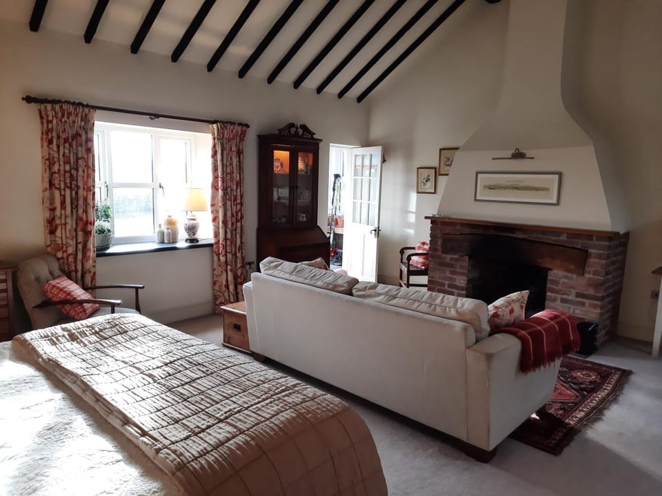 The Shippon, Parc yr Odyn, Pentraeth, Anglesey LL75 8UL House in Wales