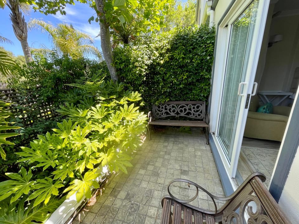 Patio, Garden