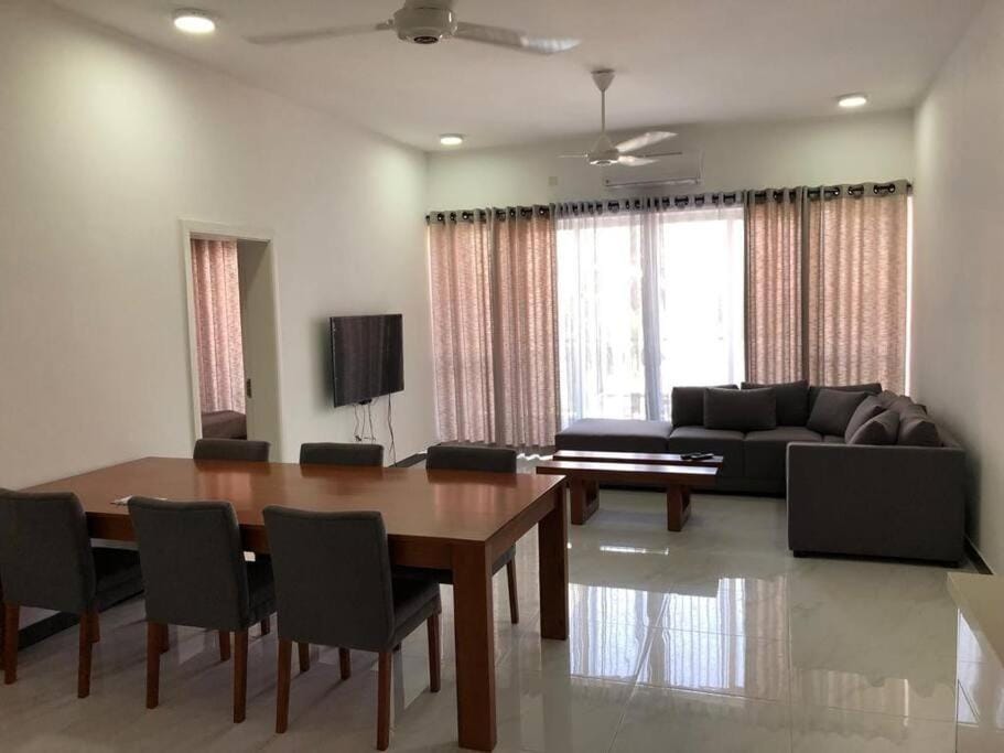 Modern luxury Condo,3 bedroom and 3 bathrooms Apartment in Dehiwala-Mount Lavinia