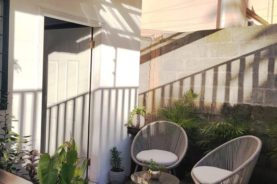 Linda, cerca de todo, parqueo, patio, netflix House in La Ceiba