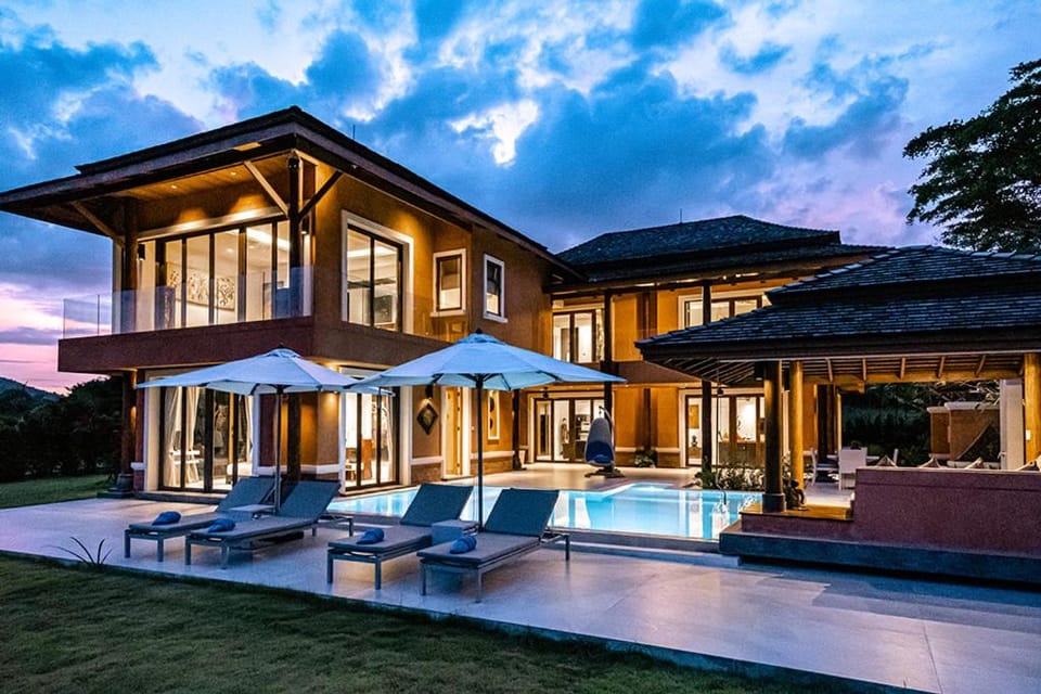 Property building, Night, Natural landscape, Balcony/Terrace, Garden view, Pool view