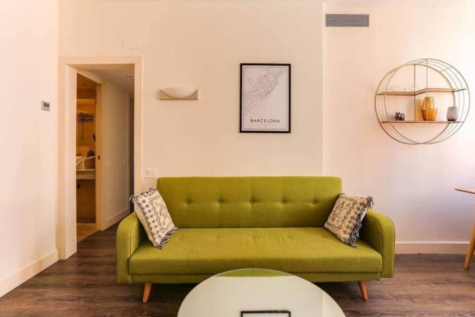Stylish 2 Bdr In Trendy Gracia Apartment in Barcelona