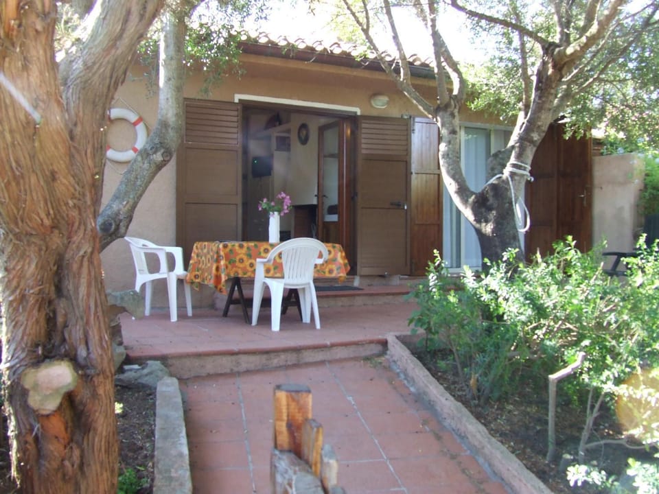 Property building, Garden