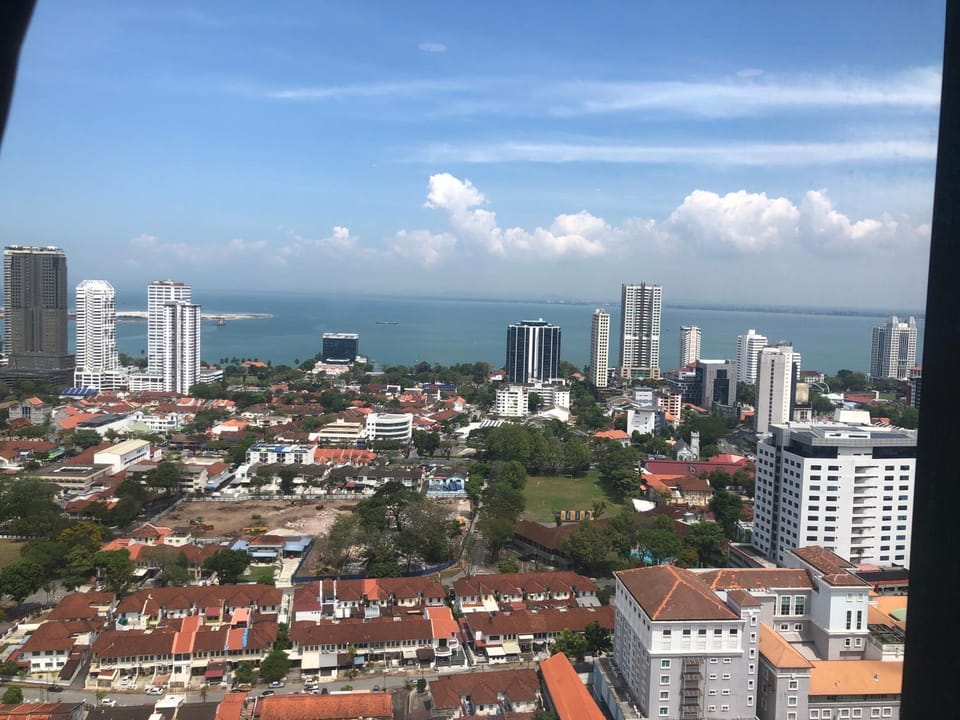 City view, Sea view