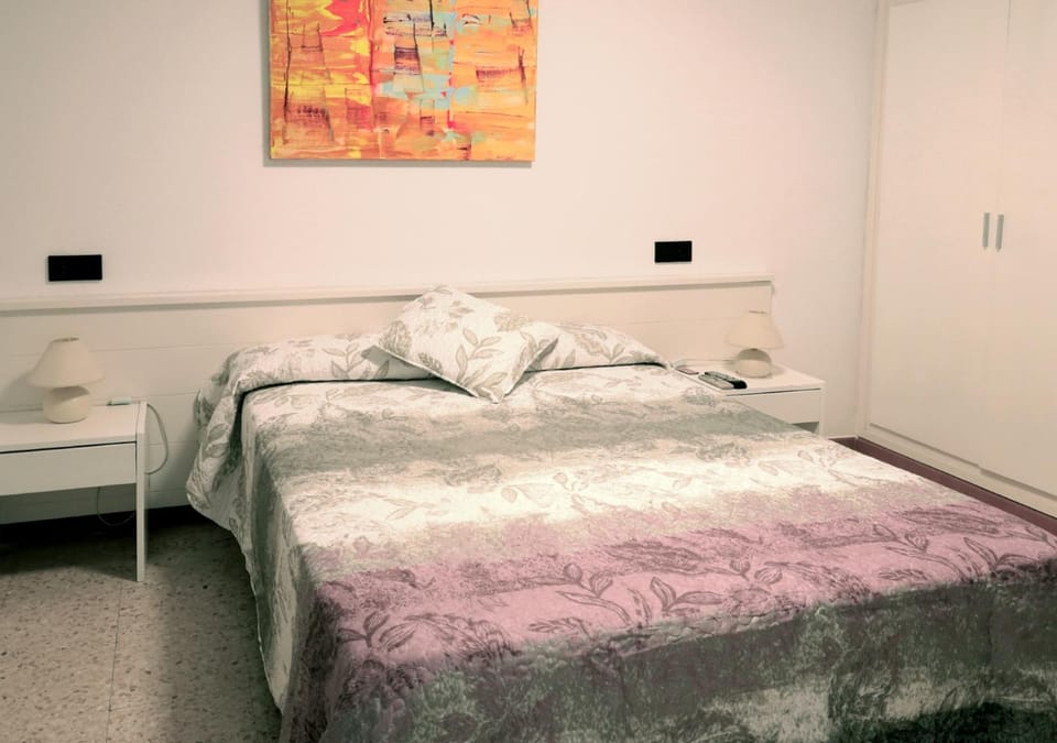 Hostal Lara Bed and Breakfast in Alt Empordà