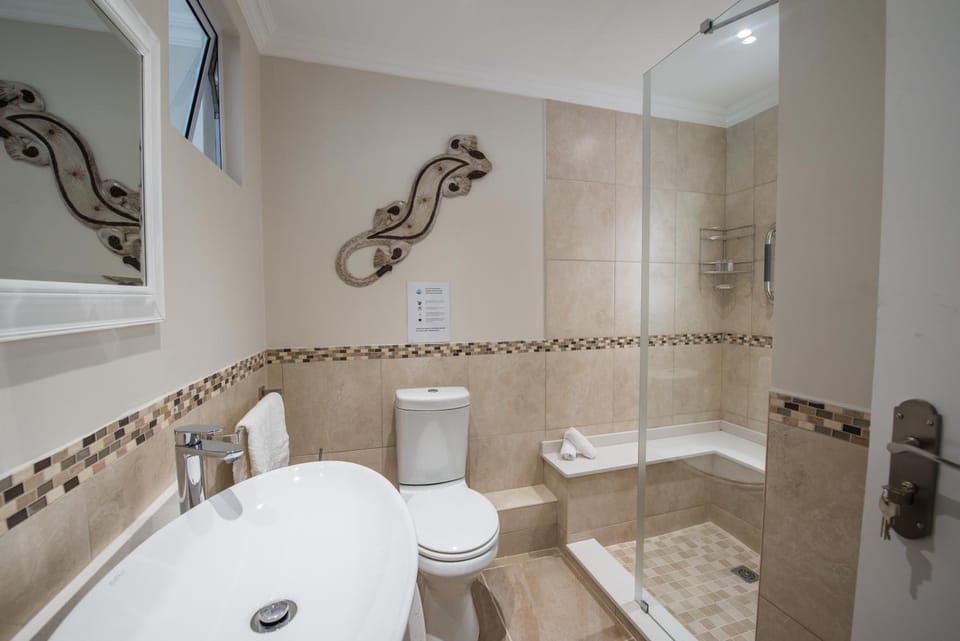 52 on Fish Hoek Bed and Breakfast in Cape Town