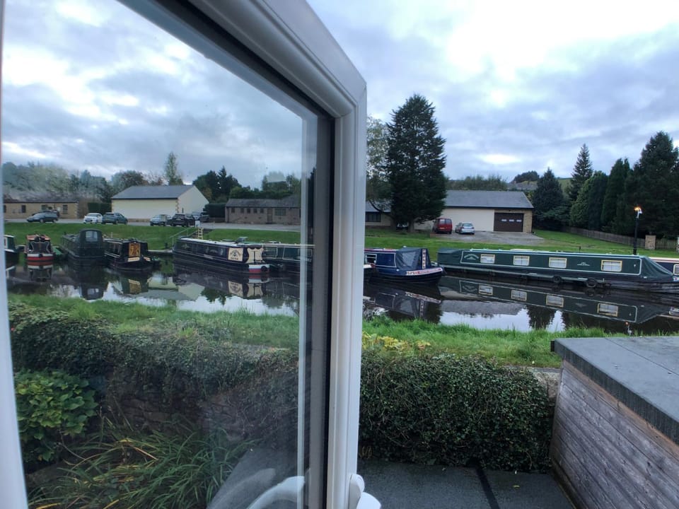 Marina View cottage House in High Peak District