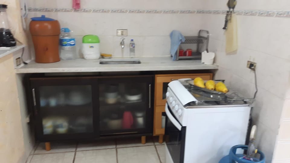 Apartamento no Guaujá/SP, c/ 2 q., 72 m2. Uma vaga na garagem Apartment in State of São Paulo