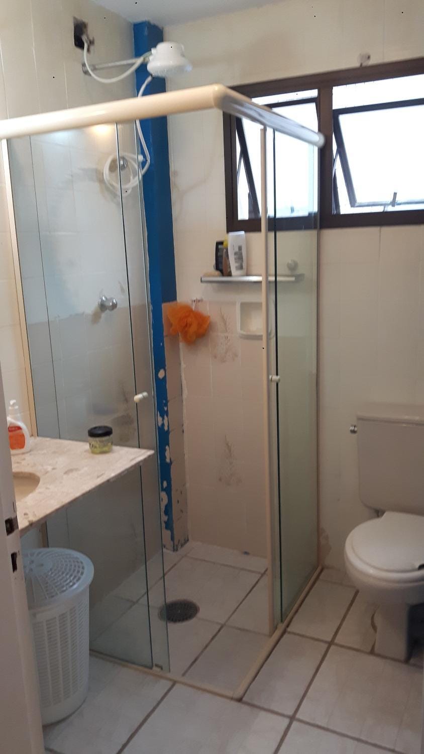 Apartamento no Guaujá/SP, c/ 2 q., 72 m2. Uma vaga na garagem Apartment in State of São Paulo