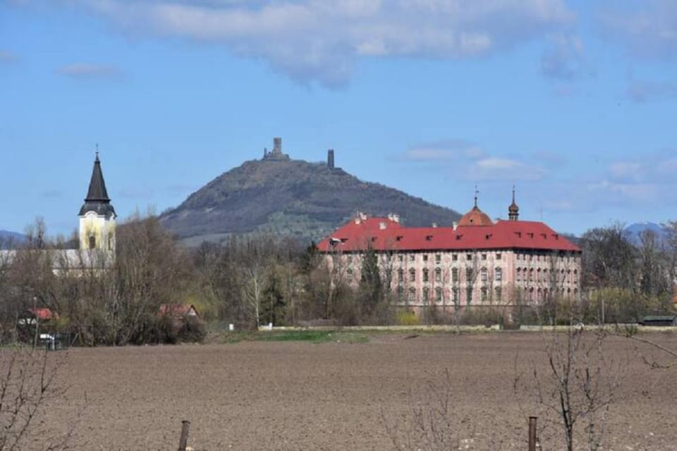 Nearby landmark