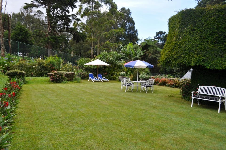 Garden, Seating area