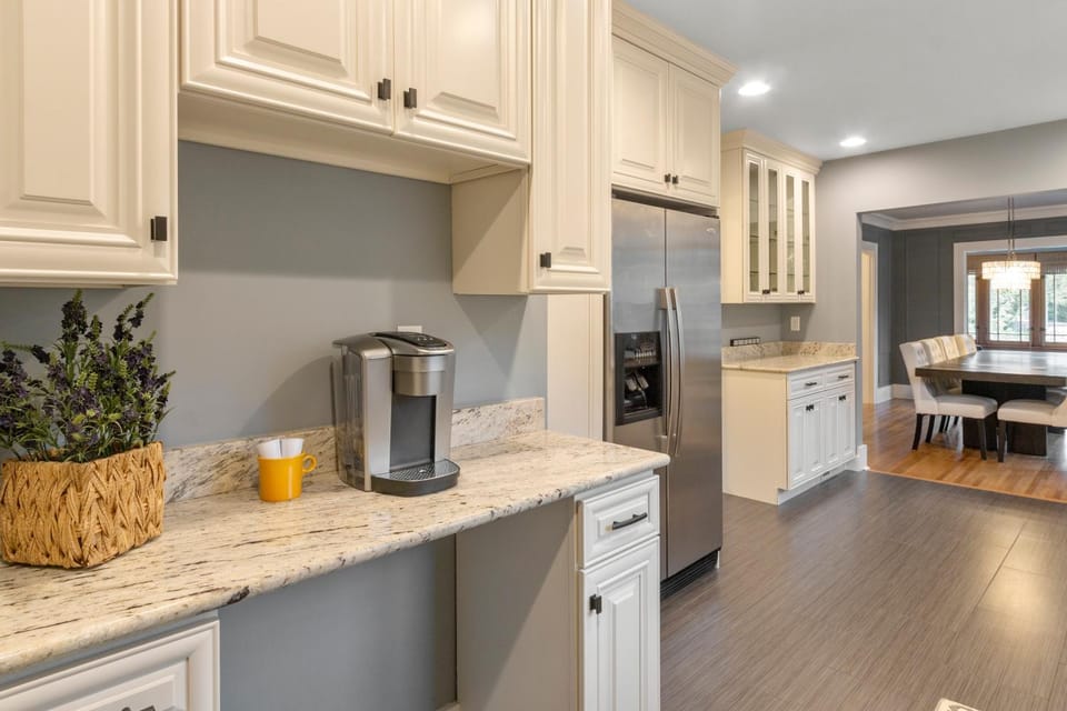 Gorgeous Downtown Bungalow, Walk Everywhere!!! House in Lake Geneva