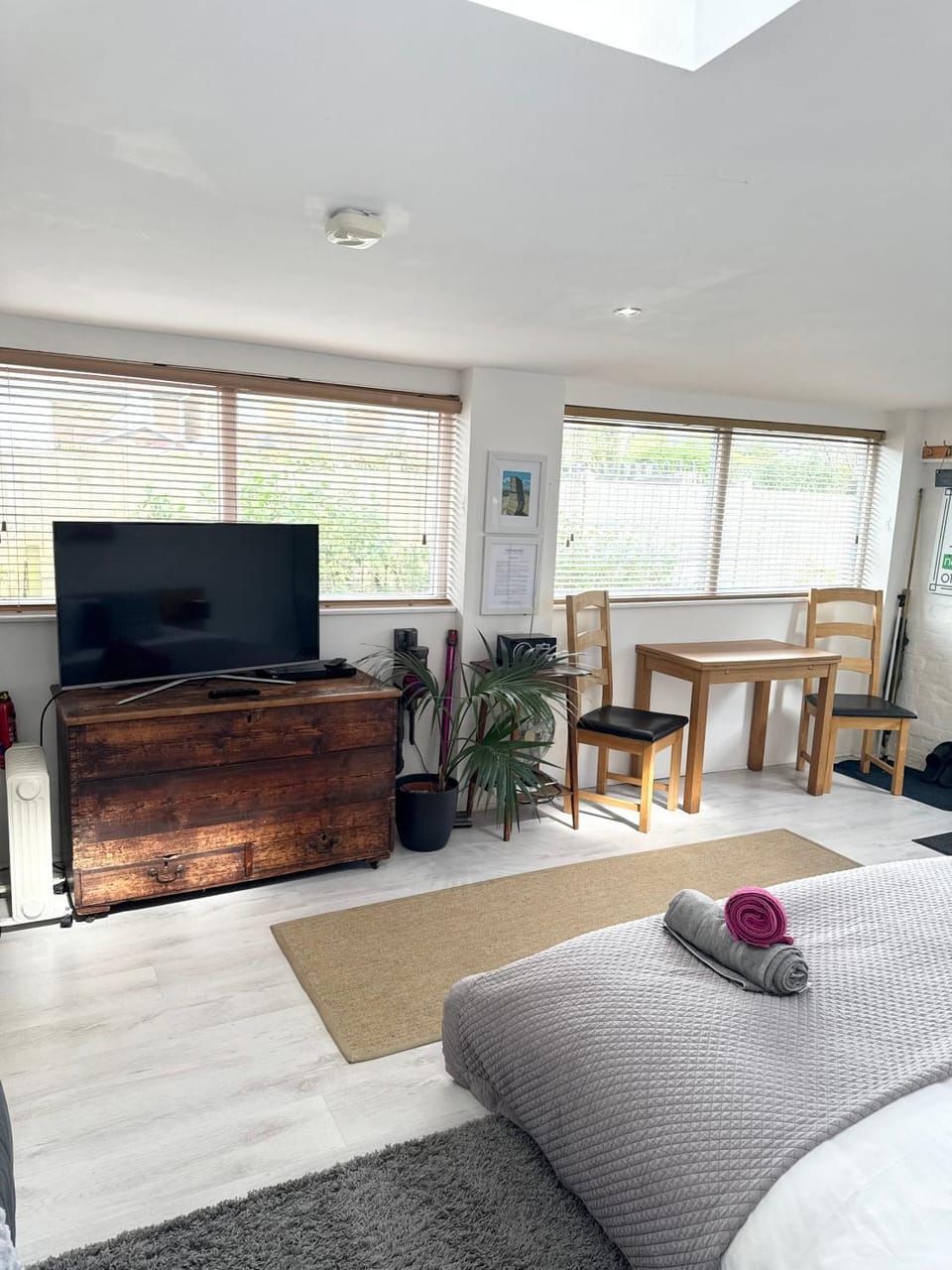 The Studio Christchurch B&B Luxury Garden Room Bed and Breakfast in Christchurch