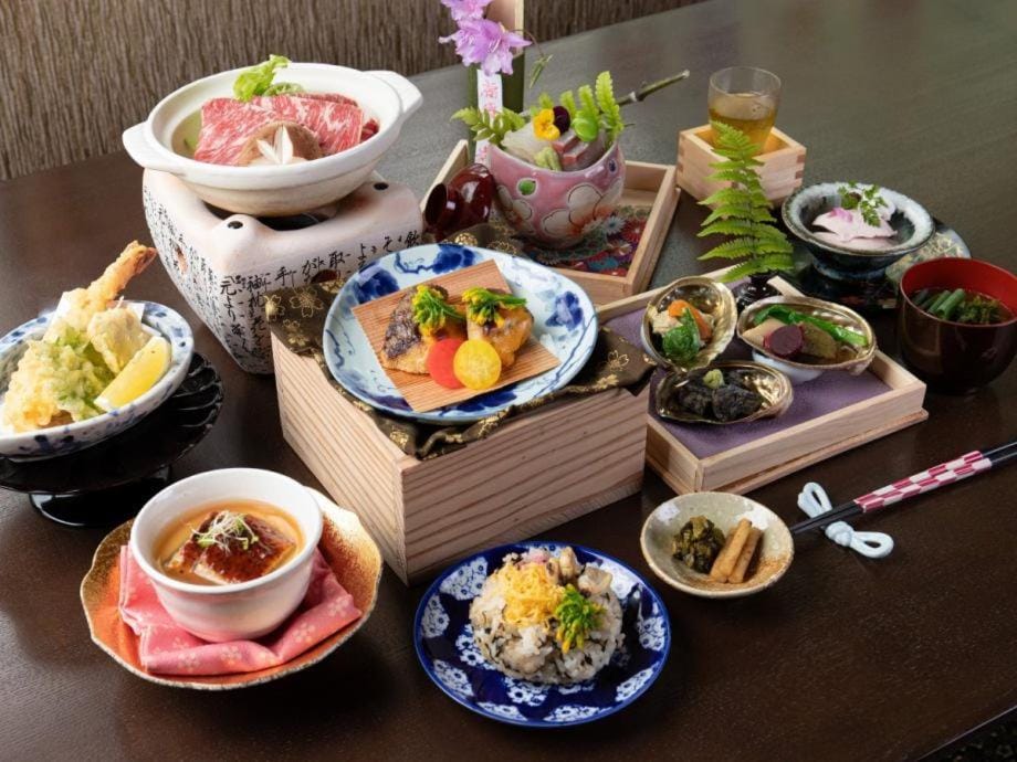 Yufuin Besso Shikisai Hotel Ryokan in Japan