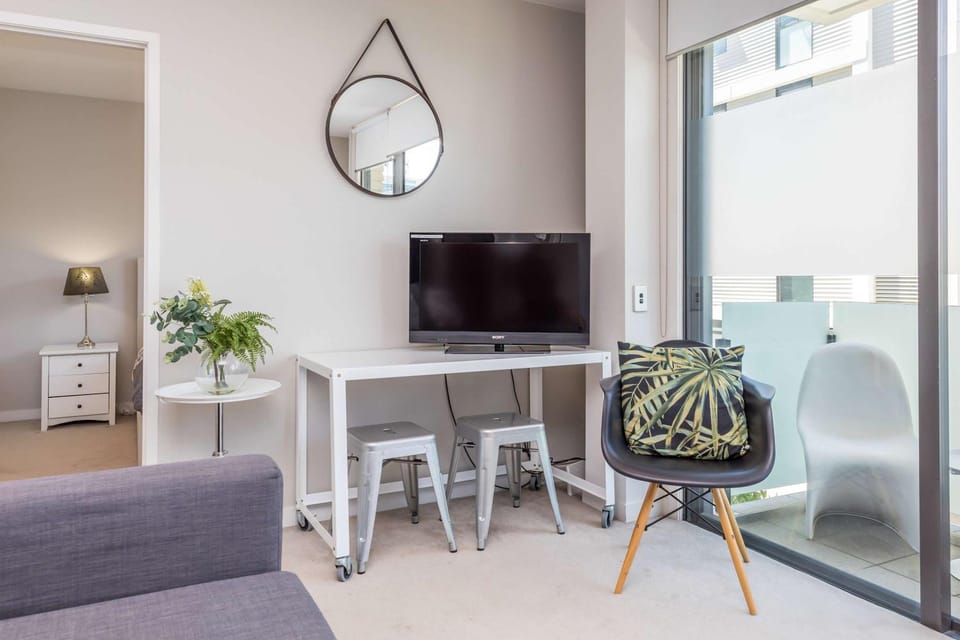 Viaduct 2BR Pool, Spa and Parking Zodiak Stays Apartment in Auckland