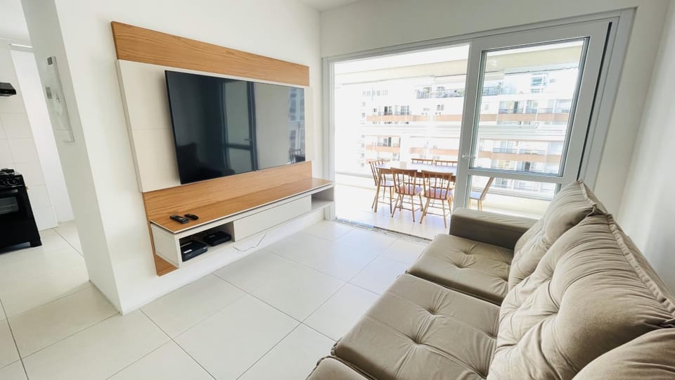 100m Praia Pitangueiras 3Q com Ar Churrasqueira 2 Vagas LP12 Apartment in State of São Paulo