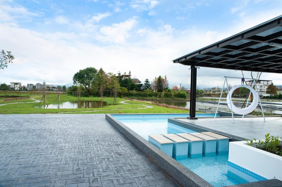 Pool view, Swimming pool
