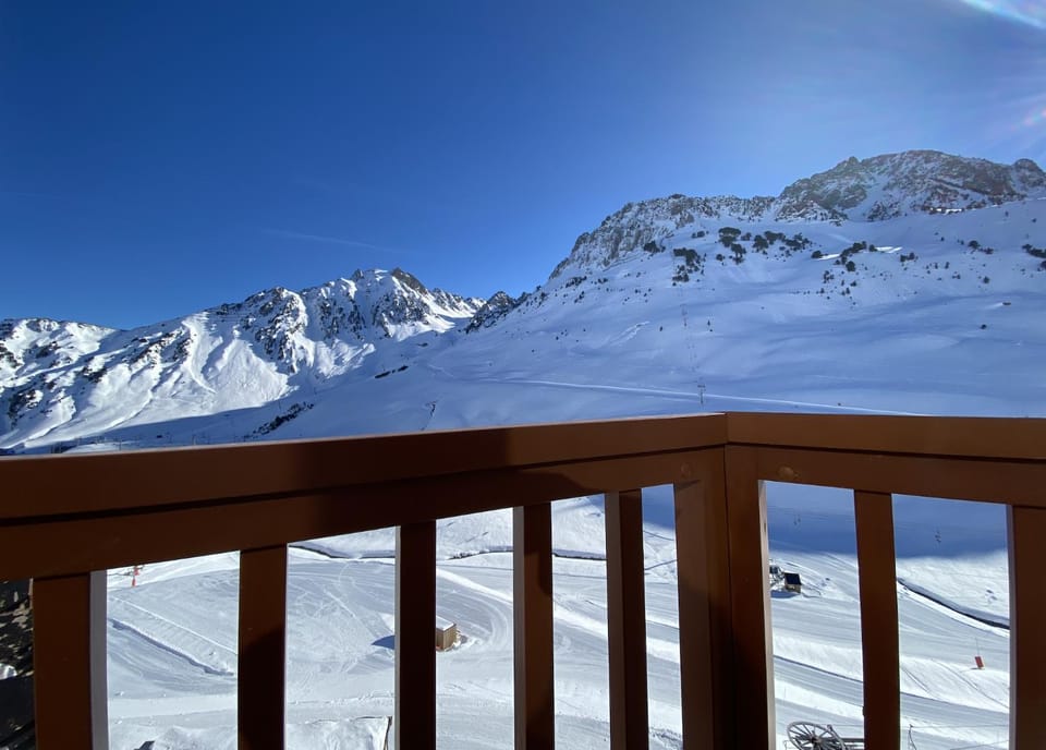 Winter, Balcony/Terrace, Mountain view