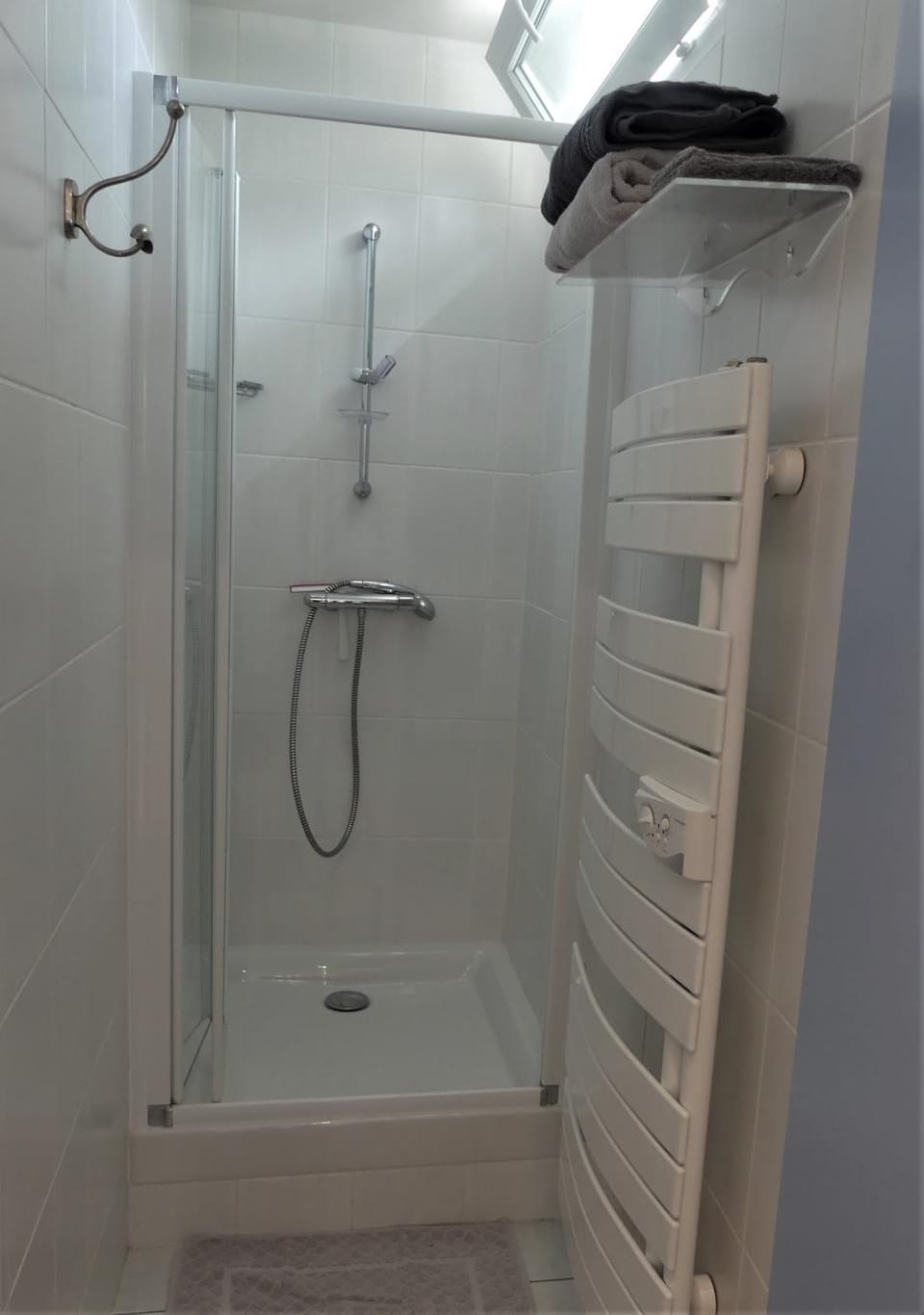 Pony Sweet Home Bed and Breakfast in Caen