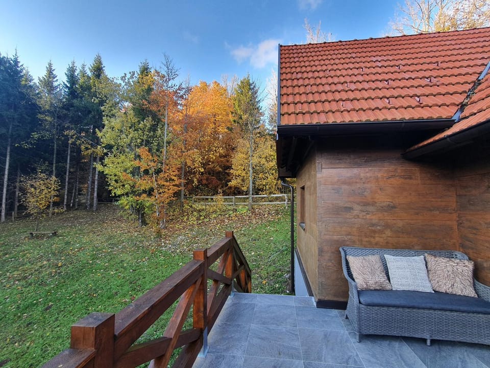 Starry Laz mountain house House in Primorje-Gorski Kotar County