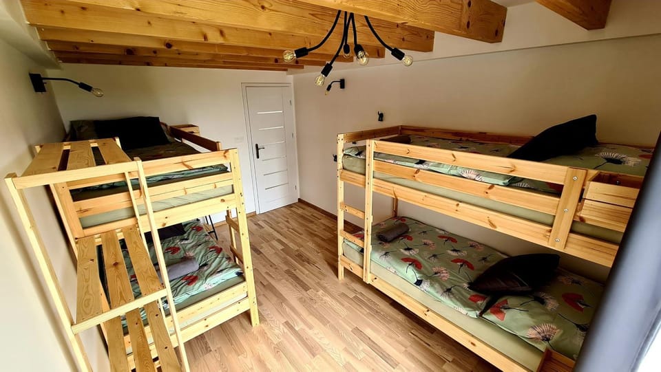 bunk bed