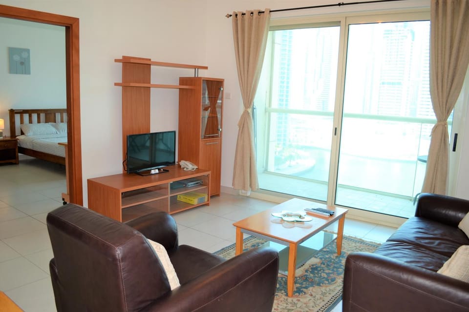 Bed, Photo of the whole room, Seating area, hair dresser