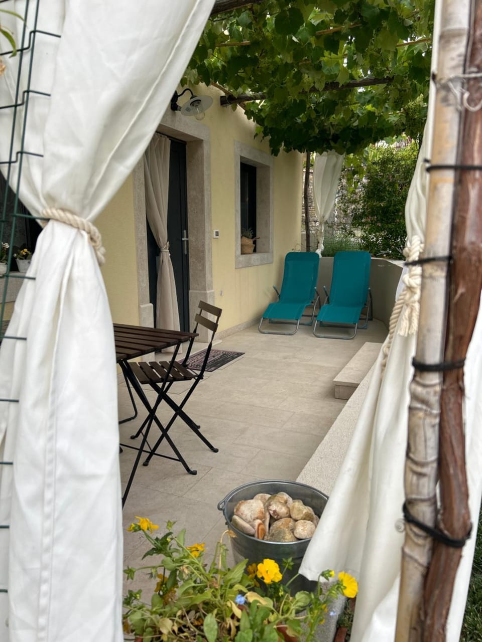 Patio, Balcony/Terrace, sunbed