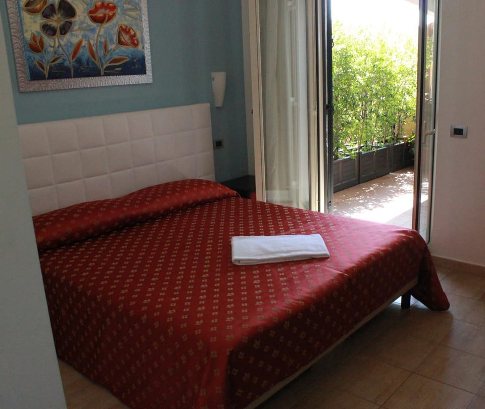 Decorative detail, Bedroom
