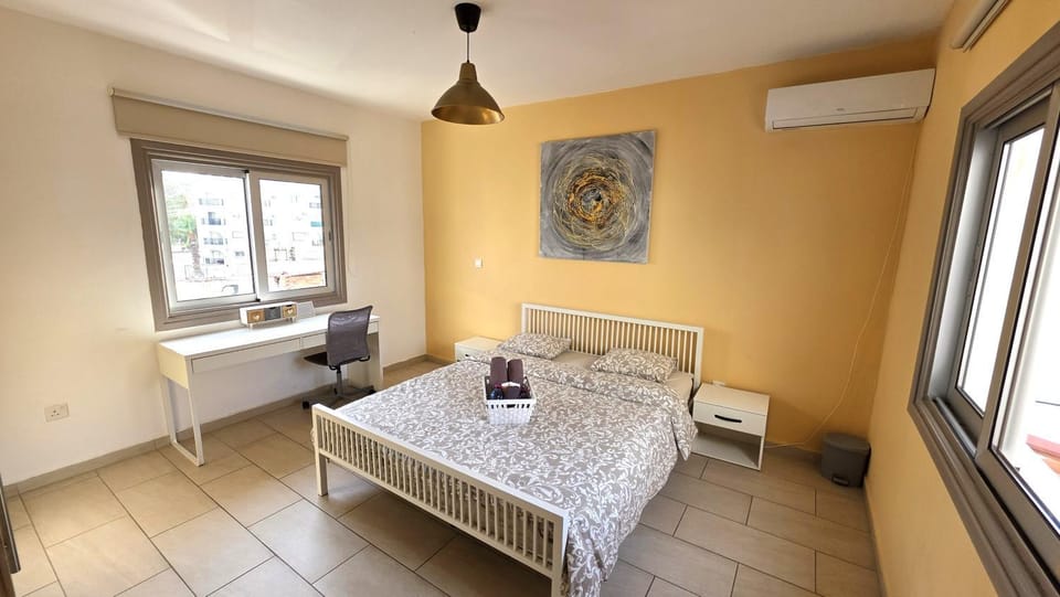Bed, Photo of the whole room, Bedroom, towels, air conditioner