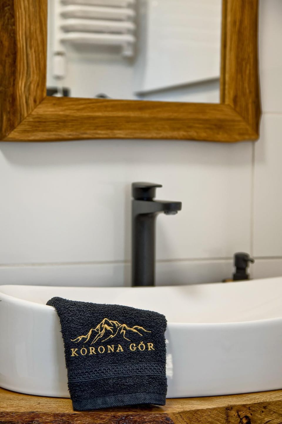 Bathroom, towels